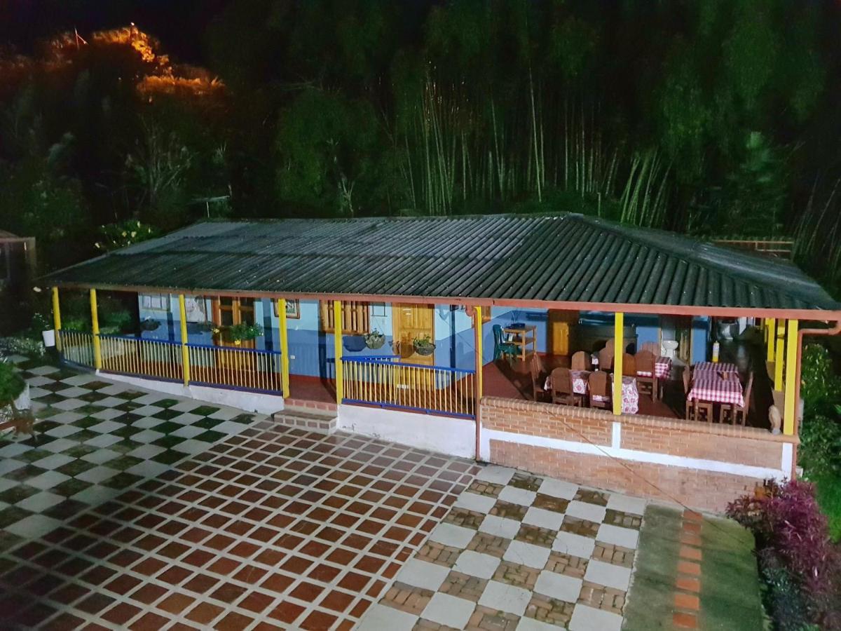 Finca Turistica Los Rosales Pereira Dış mekan fotoğraf