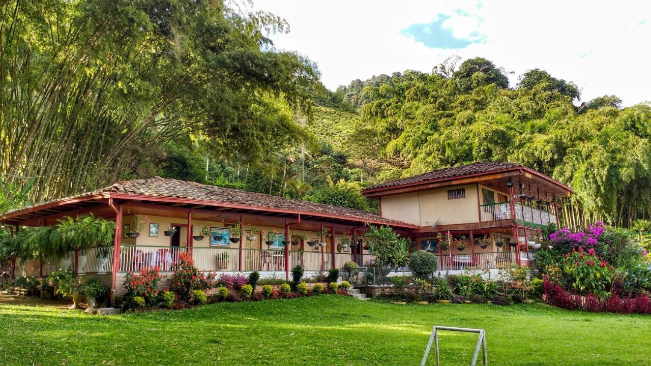 Finca Turistica Los Rosales Pereira Dış mekan fotoğraf